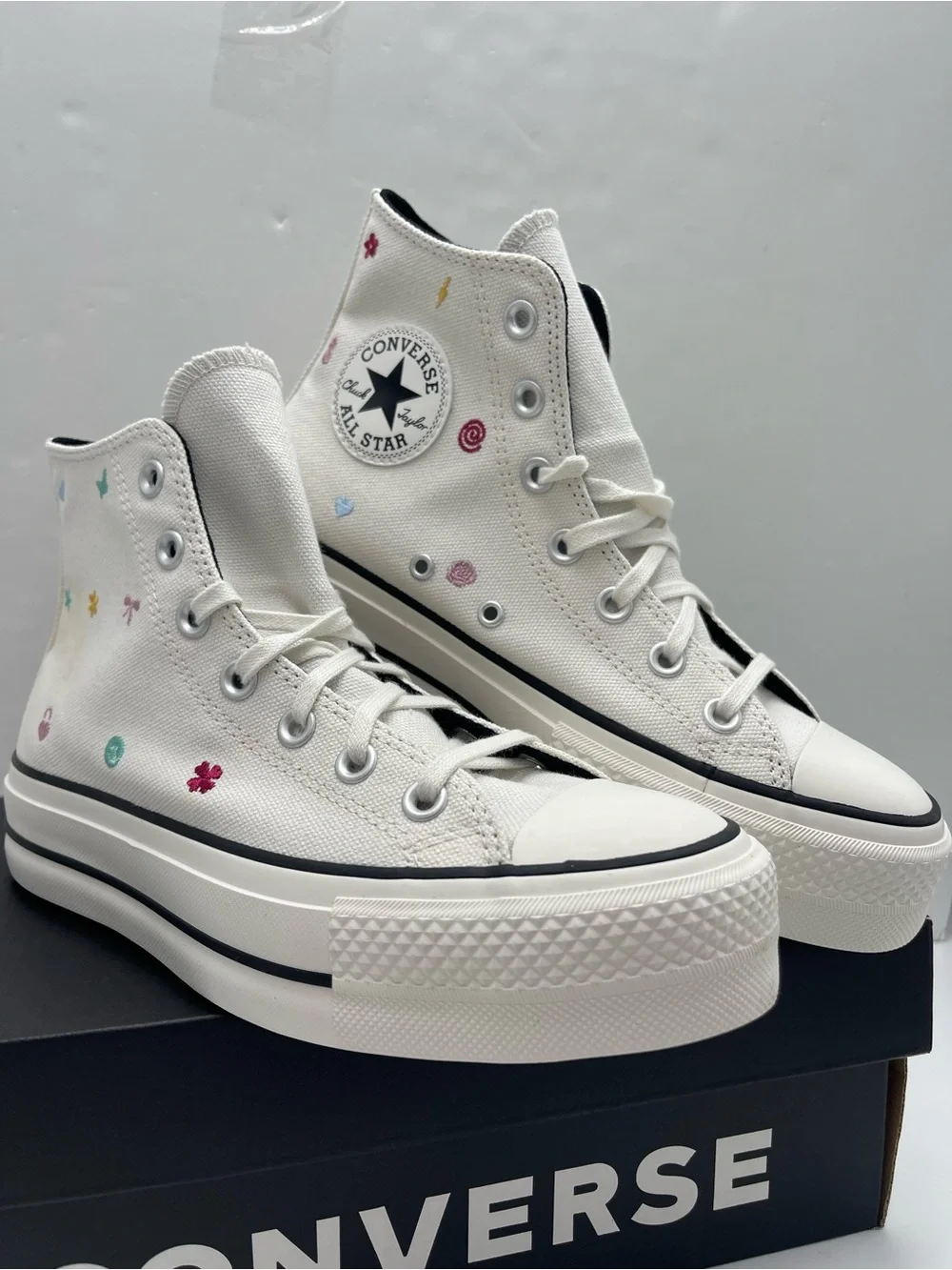 Converse CTAS LIFT HI VINTAGE WHITE/VINTAGE WHITE Platform High Top Embroidery